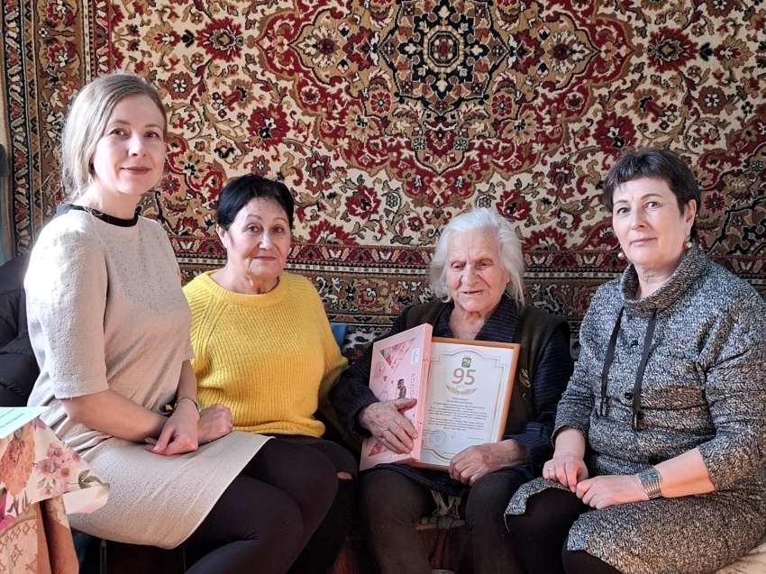 Ветеран труда из Ключевского Анна Жук отпраздновала 95-летний юбилей